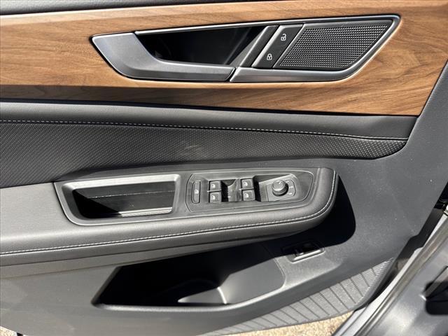 new 2025 Volkswagen Atlas car, priced at $42,949