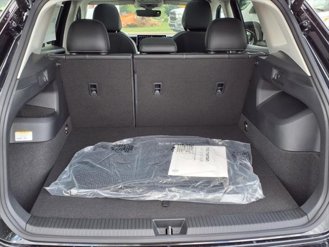 new 2025 Volkswagen Tiguan car, priced at $35,040