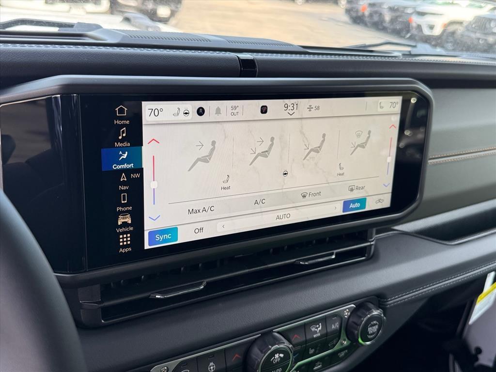new 2025 Jeep Gladiator car, priced at $53,223