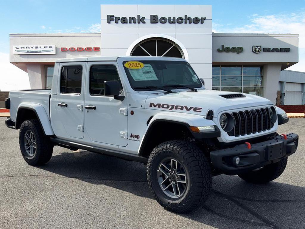 new 2025 Jeep Gladiator car, priced at $53,223