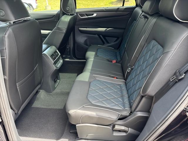 new 2025 Volkswagen Atlas Cross Sport car, priced at $52,086