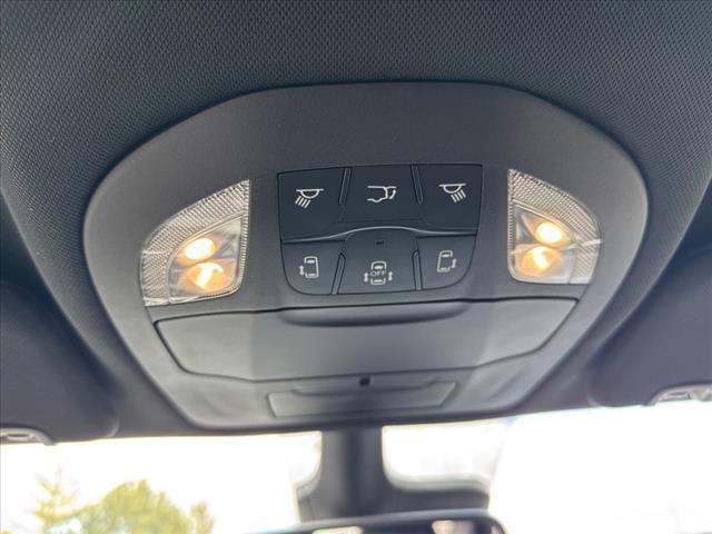 new 2025 Chrysler Pacifica Hybrid car, priced at $44,888