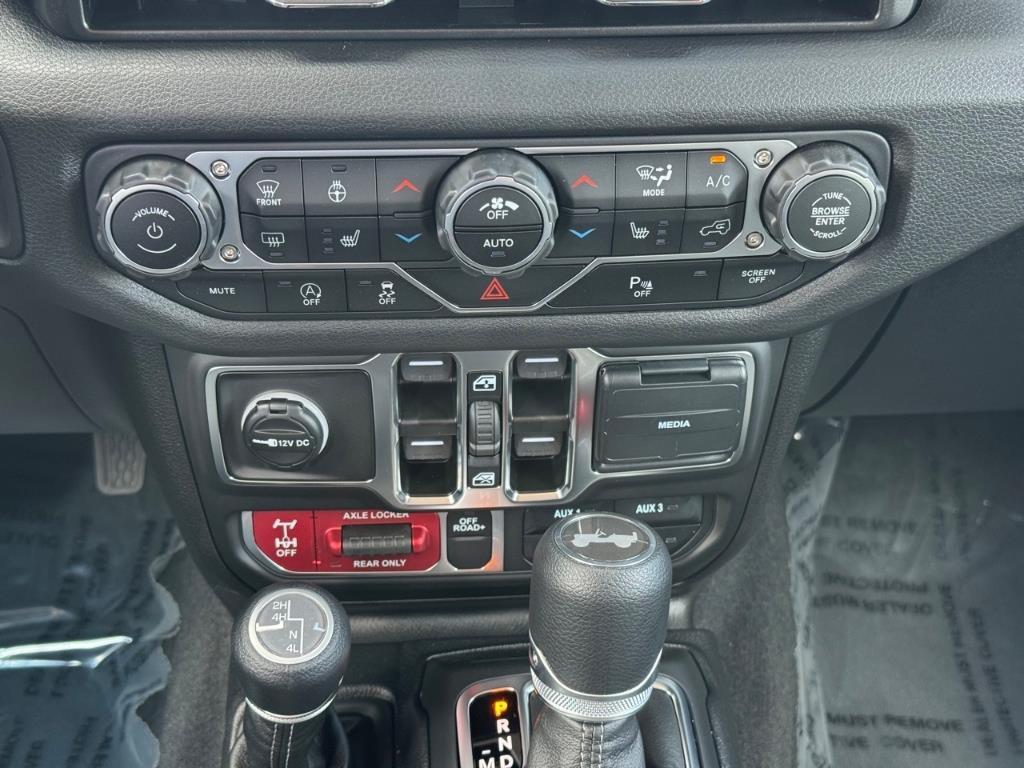 new 2025 Jeep Wrangler car, priced at $49,435