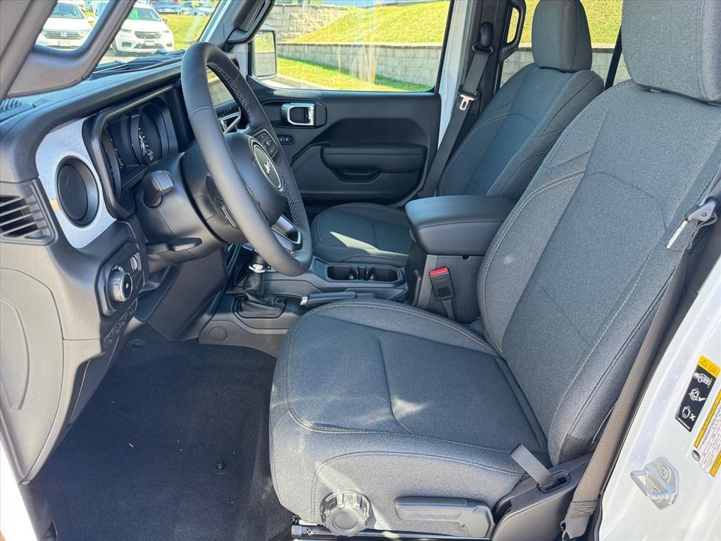 new 2026 Jeep Wrangler car, priced at $46,481