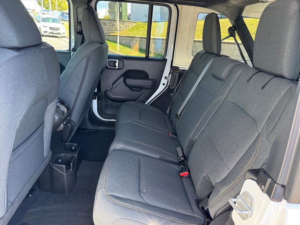 new 2026 Jeep Wrangler car, priced at $46,481