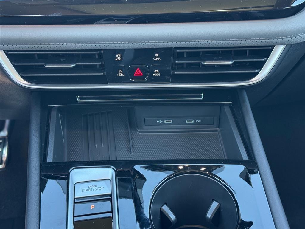 new 2026 Volkswagen Atlas car, priced at $48,181