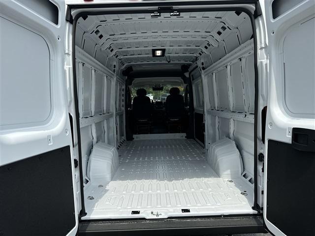 new 2024 Ram ProMaster 3500 car, priced at $48,181