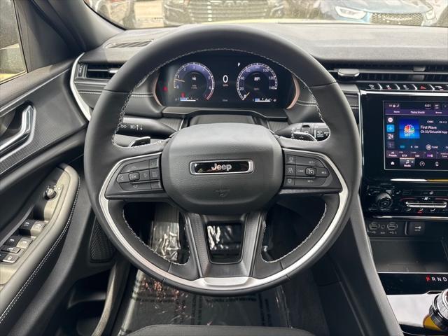 new 2025 Jeep Grand Cherokee L car, priced at $41,900