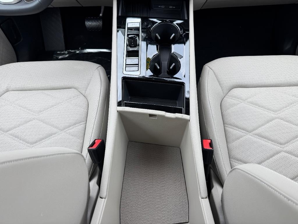 new 2025 Volkswagen Atlas car, priced at $41,531