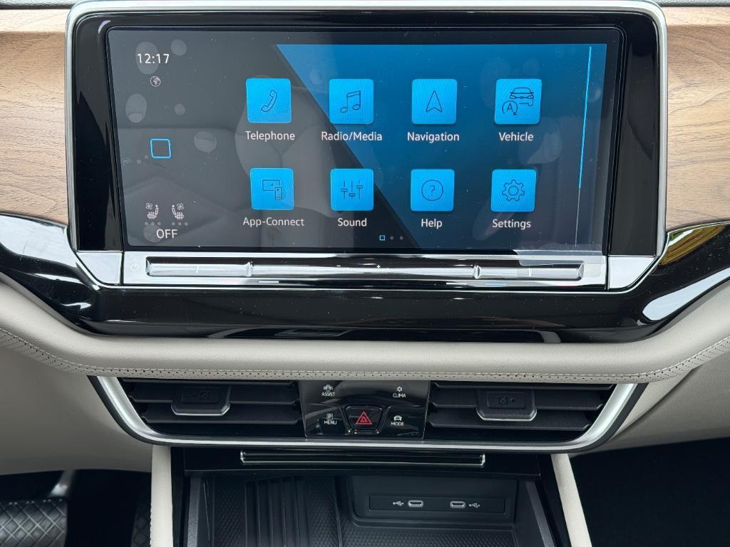 new 2025 Volkswagen Atlas car, priced at $41,531
