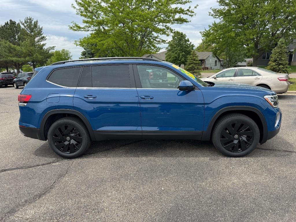 new 2025 Volkswagen Atlas car, priced at $41,531