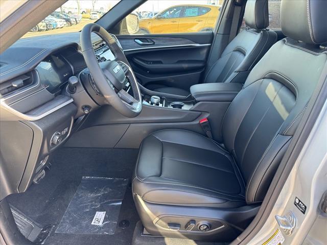 new 2025 Jeep Grand Cherokee car, priced at $51,636