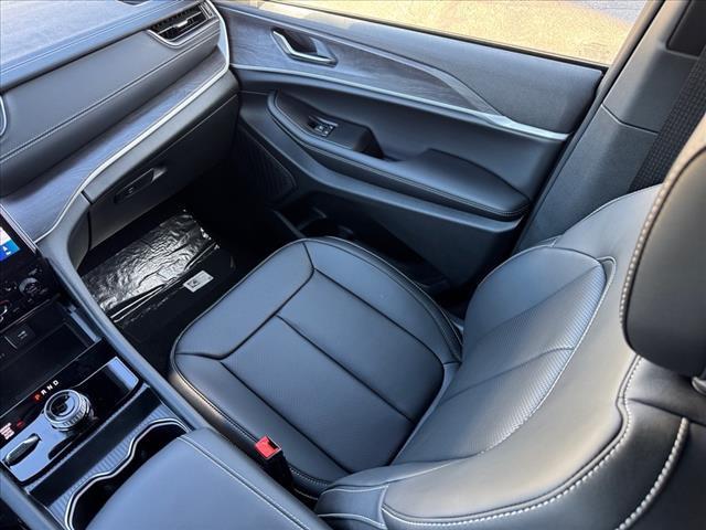 new 2025 Jeep Grand Cherokee car, priced at $51,636