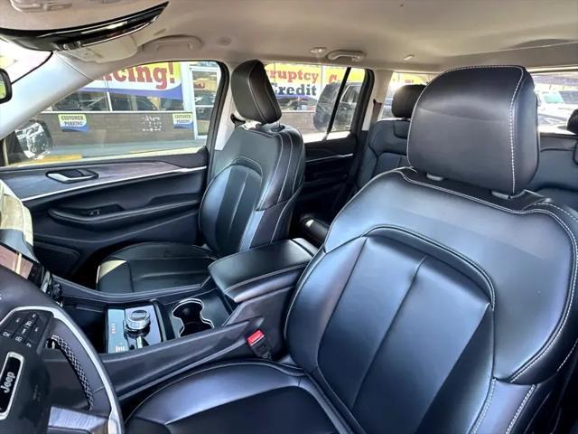 used 2023 Jeep Grand Cherokee car, priced at $34,900