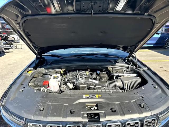 used 2023 Jeep Grand Cherokee car, priced at $34,900