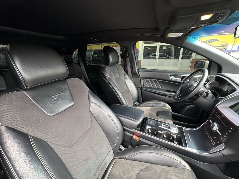 used 2019 Ford Edge car, priced at $23,900