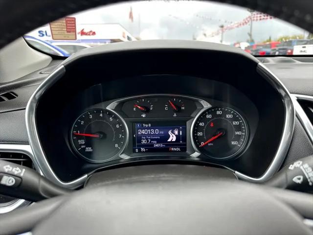 used 2022 Chevrolet Equinox car, priced at $26,900