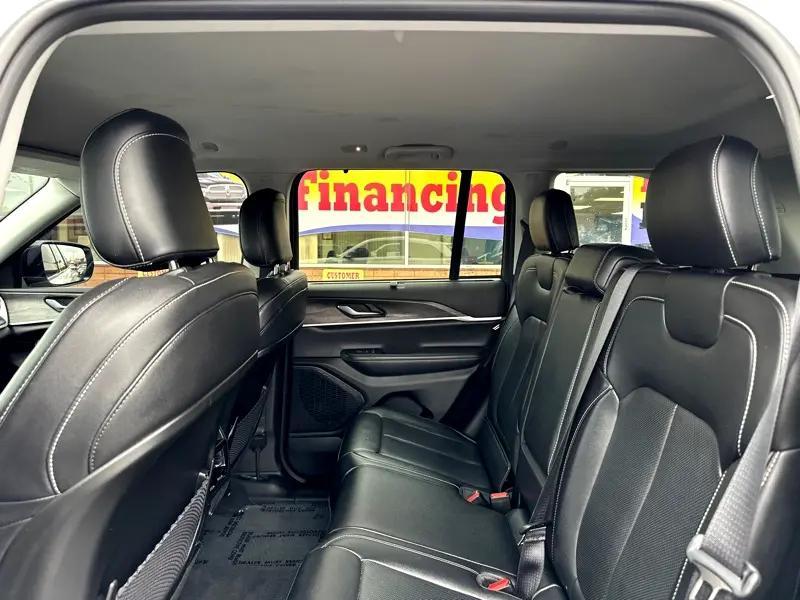 used 2023 Jeep Grand Cherokee car, priced at $32,900