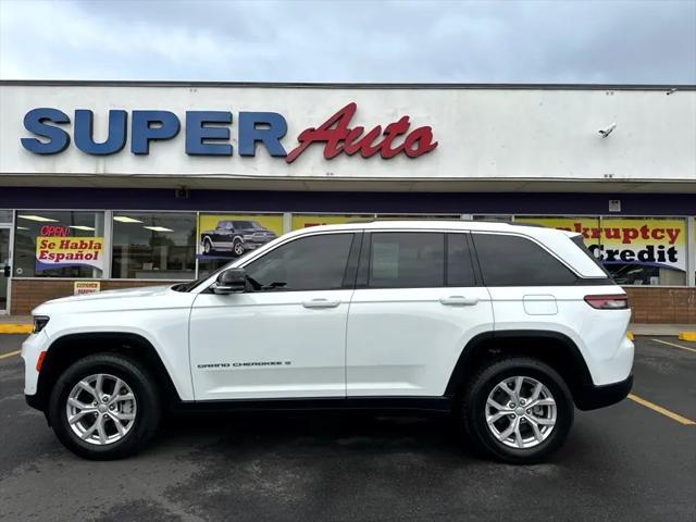 used 2023 Jeep Grand Cherokee car, priced at $32,900