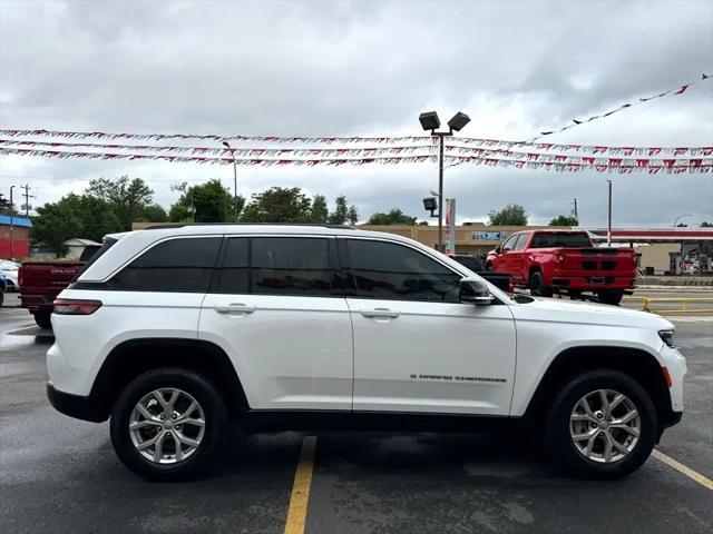 used 2023 Jeep Grand Cherokee car, priced at $32,900