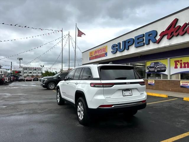 used 2023 Jeep Grand Cherokee car, priced at $32,900