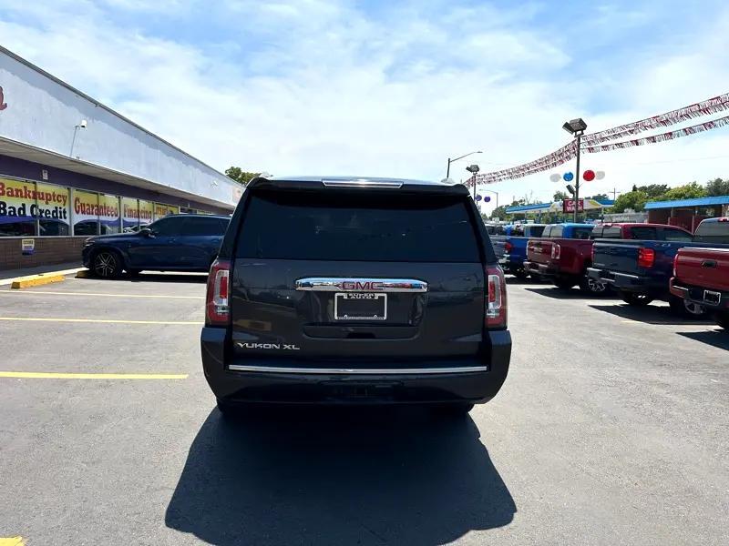 used 2017 GMC Yukon XL car, priced at $28,900