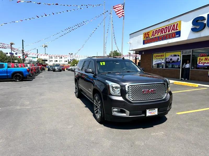 used 2017 GMC Yukon XL car, priced at $28,900
