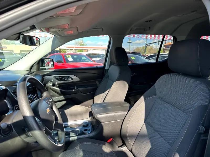 used 2020 Chevrolet Traverse car, priced at $21,900