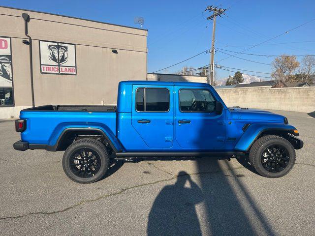 new 2025 Jeep Gladiator car, priced at $39,880