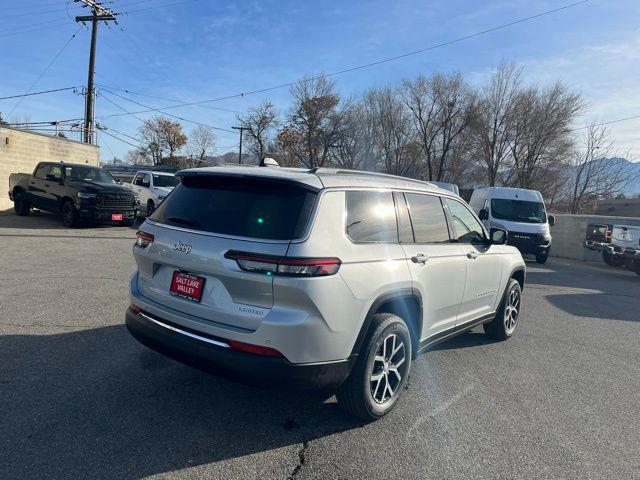 new 2025 Jeep Grand Cherokee L car, priced at $42,453