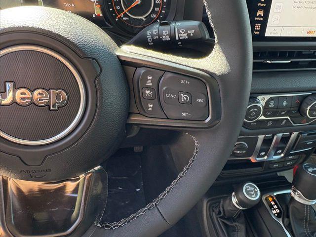 new 2025 Jeep Wrangler car, priced at $36,257