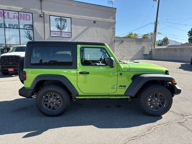 new 2025 Jeep Wrangler car, priced at $36,257