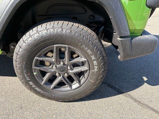 new 2025 Jeep Wrangler car, priced at $36,257