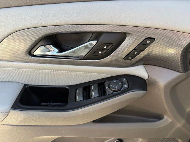 used 2018 Chevrolet Traverse car, priced at $26,495