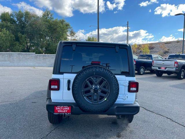 new 2025 Jeep Wrangler car, priced at $40,620