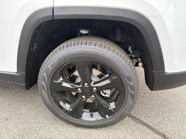 new 2025 Jeep Grand Cherokee car, priced at $45,647