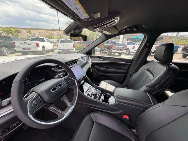 new 2025 Jeep Grand Cherokee L car, priced at $42,407