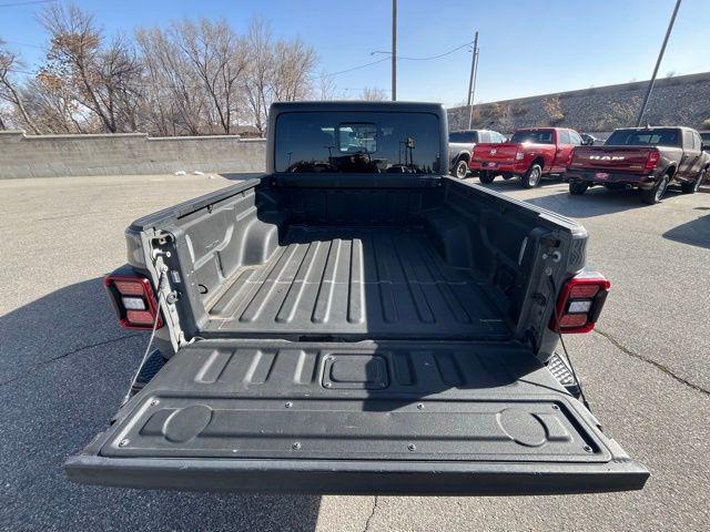 used 2021 Jeep Gladiator car, priced at $34,888