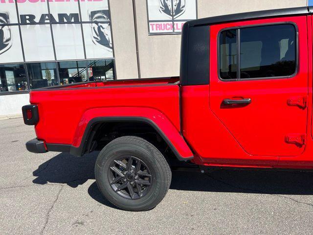 new 2024 Jeep Gladiator car, priced at $38,075