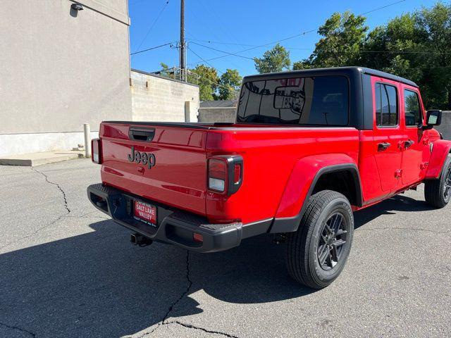 new 2024 Jeep Gladiator car, priced at $38,075