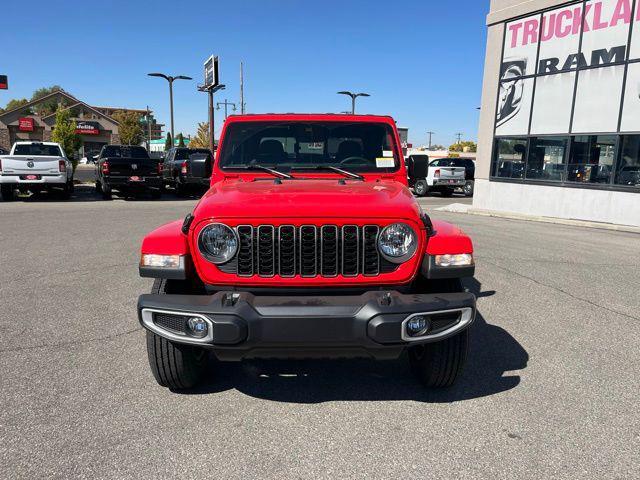 new 2024 Jeep Gladiator car, priced at $38,075