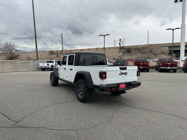 new 2024 Jeep Gladiator car, priced at $47,057