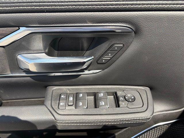 new 2025 Ram 1500 car, priced at $52,381