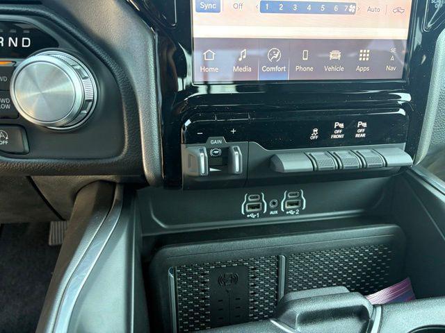 new 2025 Ram 1500 car, priced at $52,381