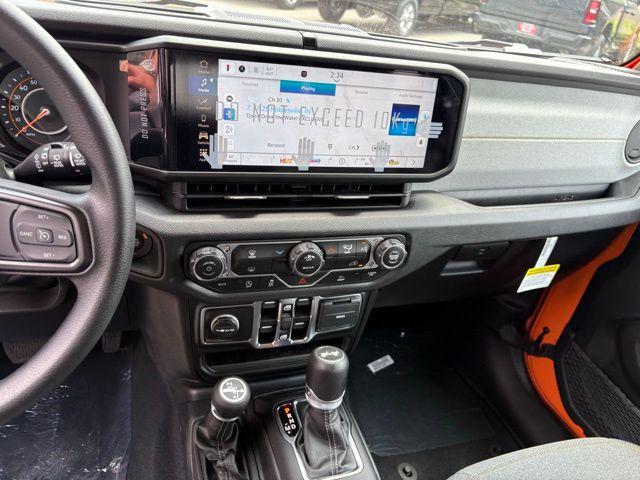new 2025 Jeep Wrangler car, priced at $35,574