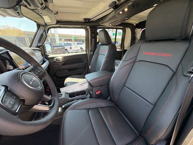 new 2025 Jeep Gladiator car, priced at $50,588