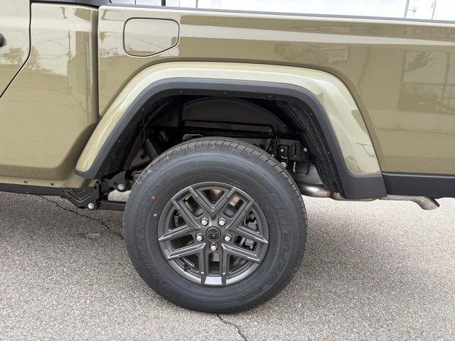 new 2025 Jeep Gladiator car, priced at $41,879