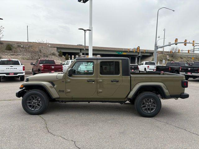 new 2025 Jeep Gladiator car, priced at $42,827