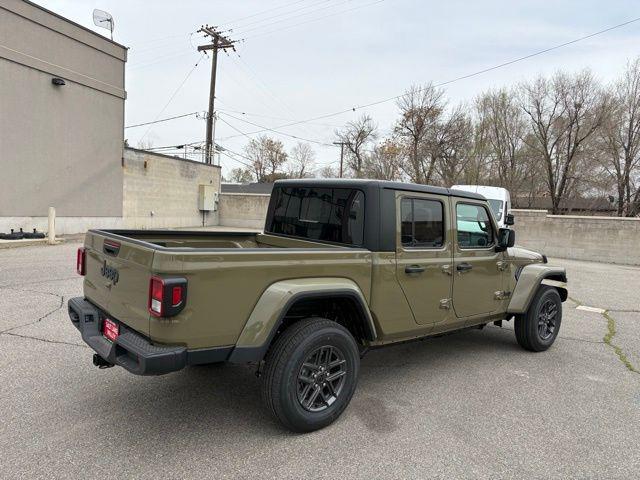 new 2025 Jeep Gladiator car, priced at $41,879