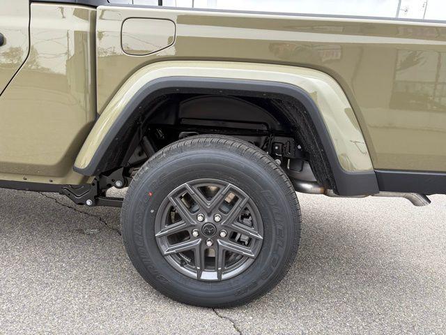 new 2025 Jeep Gladiator car, priced at $42,827